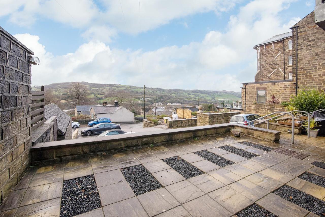 Appartement Immaculate 3 Bed House - Stunning Balcony Views à Matlock  Extérieur photo