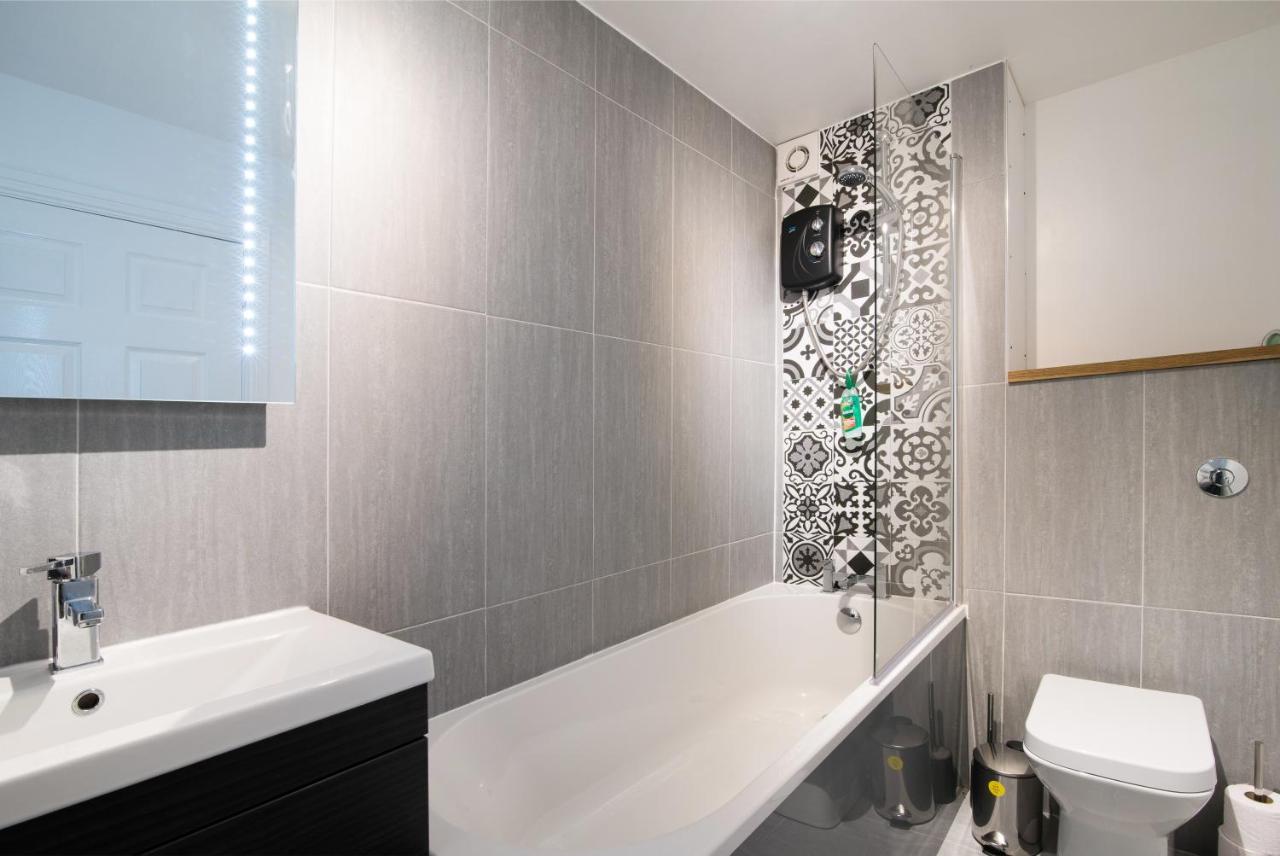 Appartement Immaculate 3 Bed House - Stunning Balcony Views à Matlock  Extérieur photo